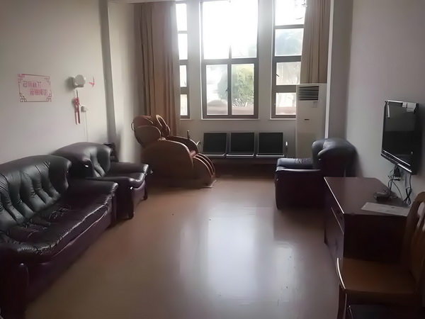 深圳户口入户条件_《人民的名义》为什么祁同伟安排亲戚当公务员也很难？他可是厅长 表演被赞彭于生“用其中覆性